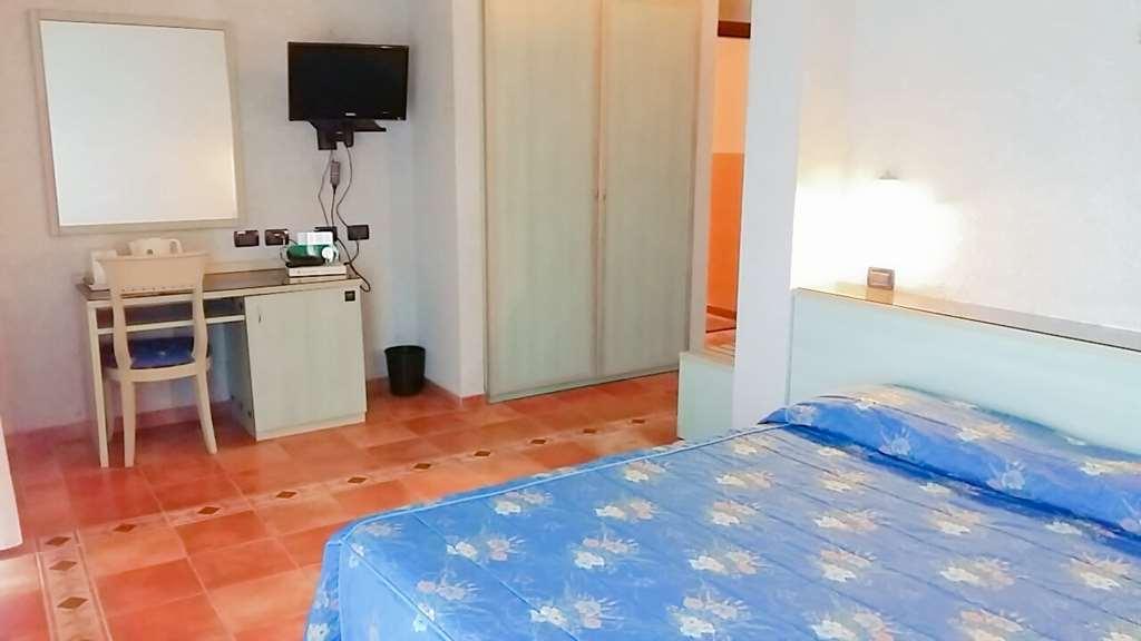 Hotel San Giorgio Sangano Habitación foto