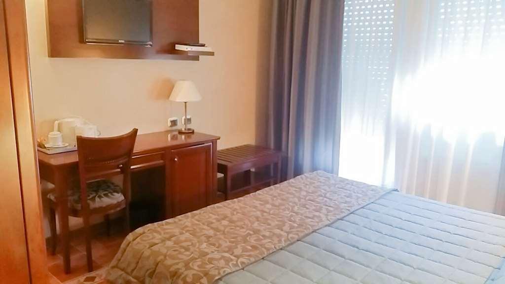 Hotel San Giorgio Sangano Habitación foto